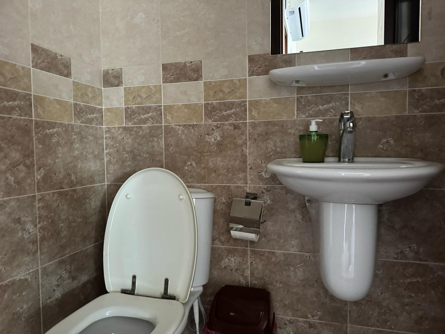 Apartment for rent in Sin El Fil - شقة للإيجار في سن الفيل