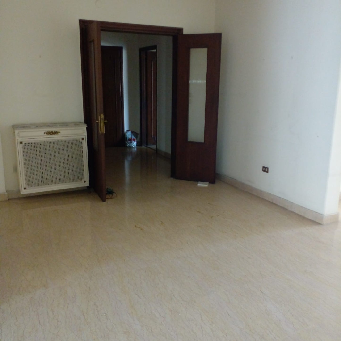 Apartment for sale in Msaytbeh - شقة للبيع في المصيطبة