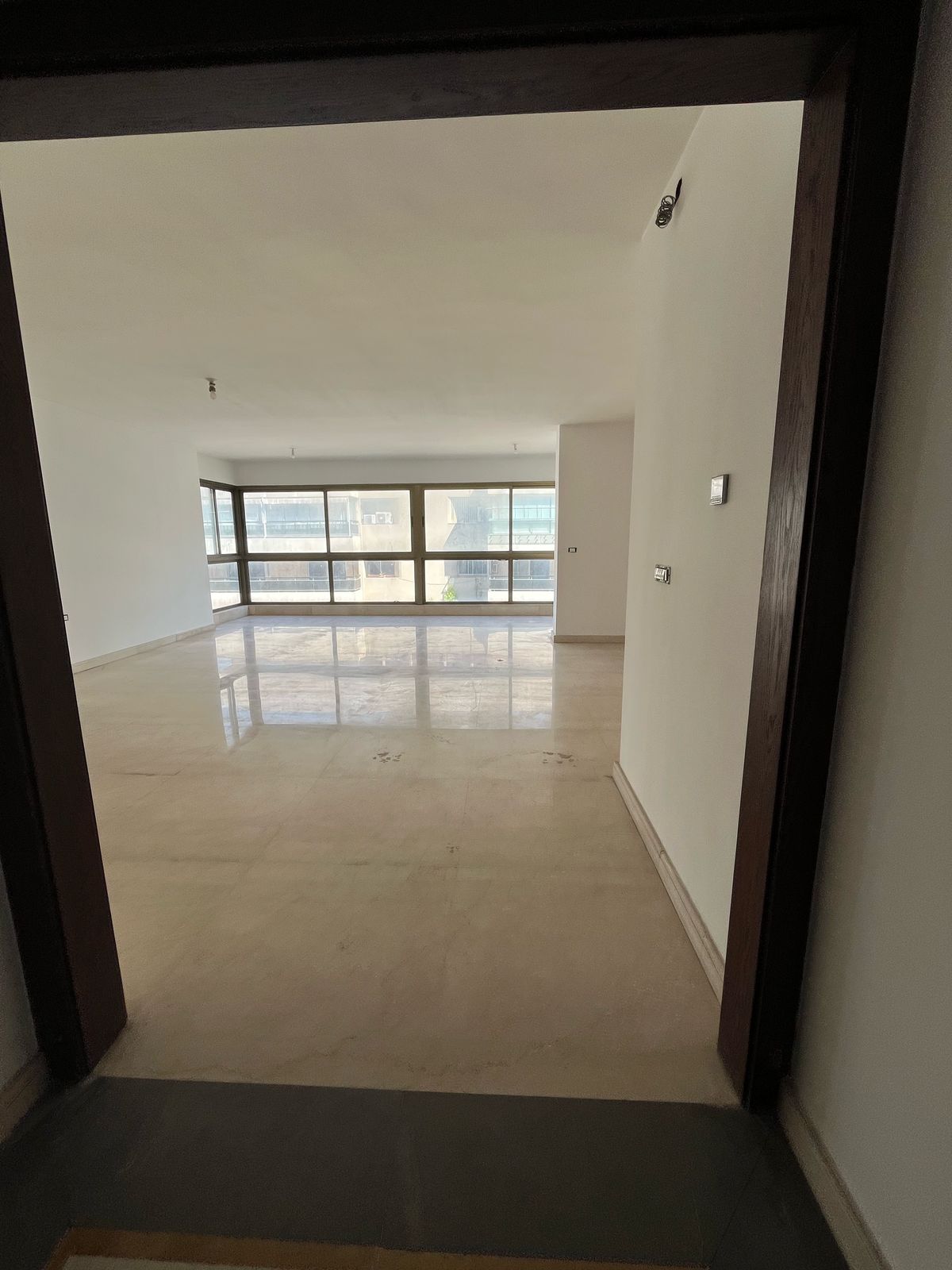 Apartment for sale in Msaytbeh - شقة للبيع في المصيطبة