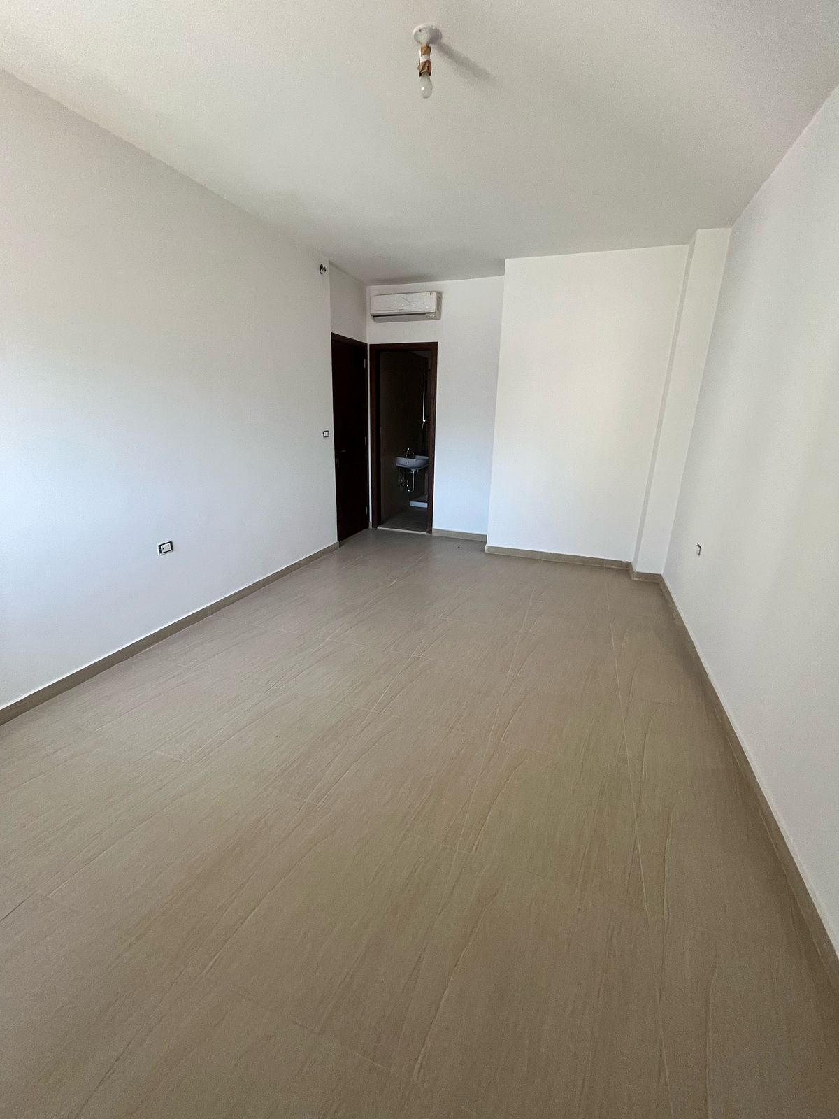 Apartment for sale in Msaytbeh - شقة للبيع في المصيطبة