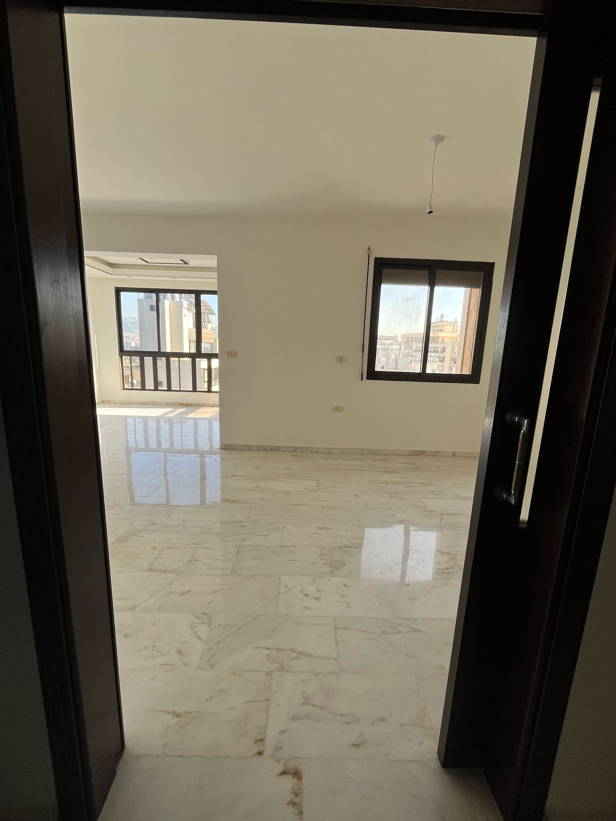 Apartment for sale in Beirut - شقة للبيع في بيروت