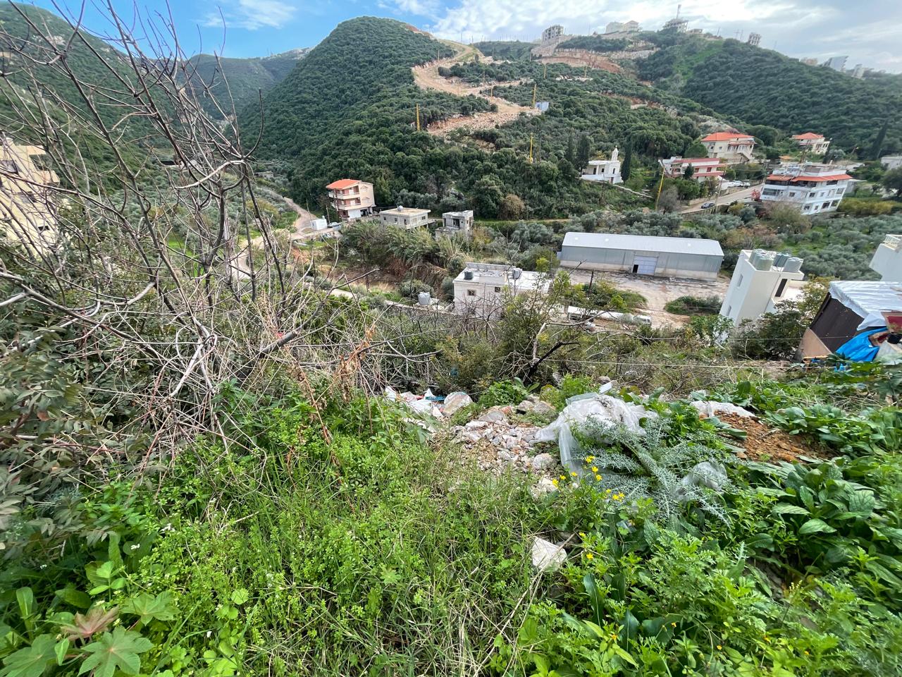 Land for sale in Batroun - أرض للبيع في البترون