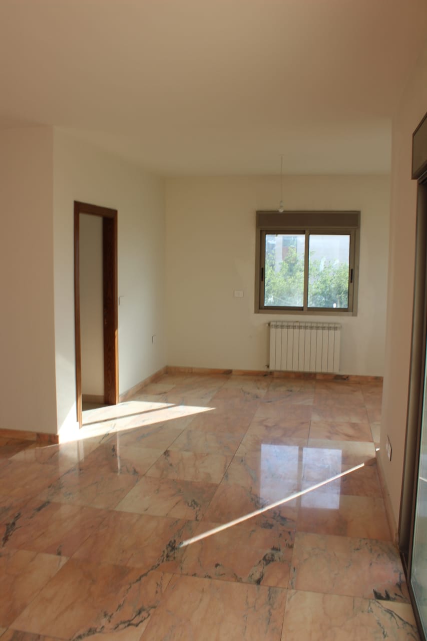 Apartment for sale in Ain Aar - شقة للبيع في عين عار