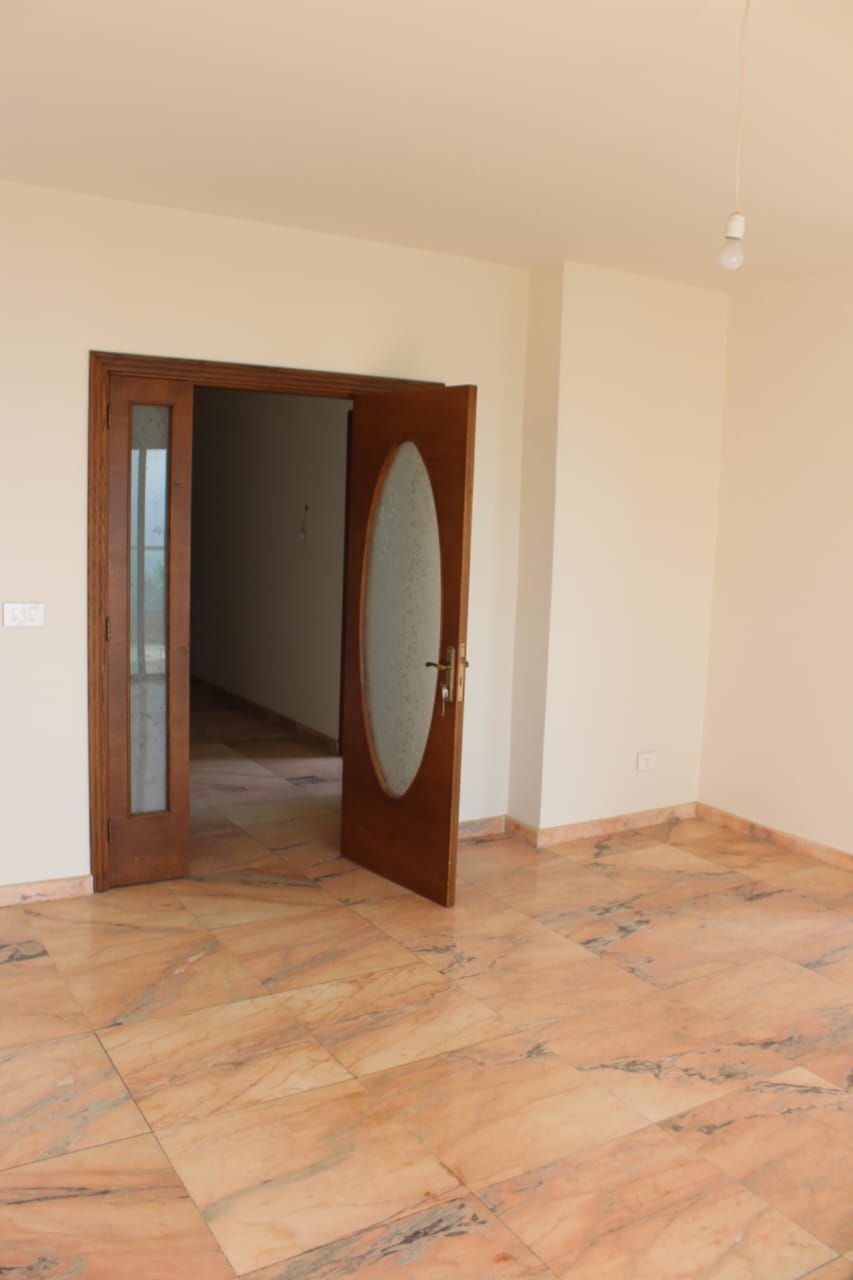 Apartment for sale in Ain Aar - شقة للبيع في عين عار