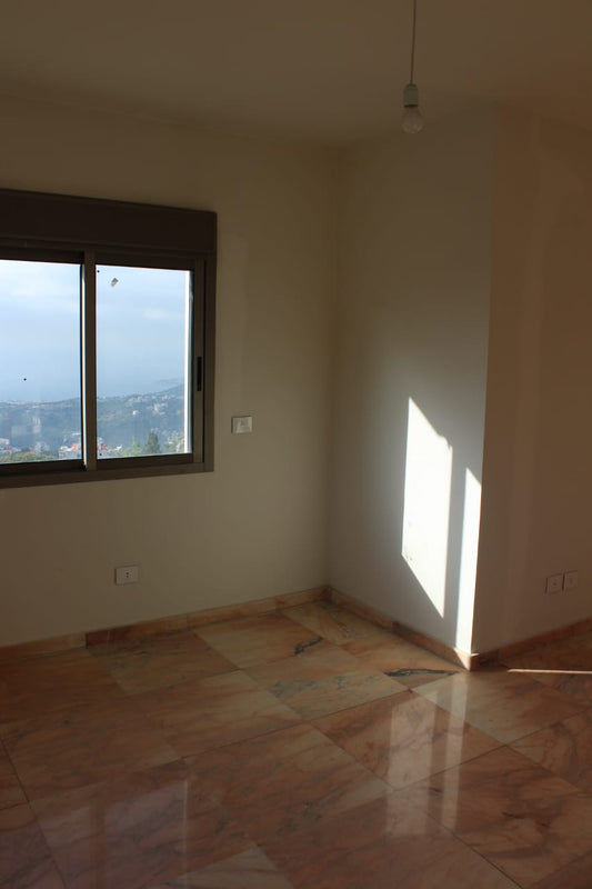 Apartment for sale in Ain Aar - شقة للبيع في عين عار
