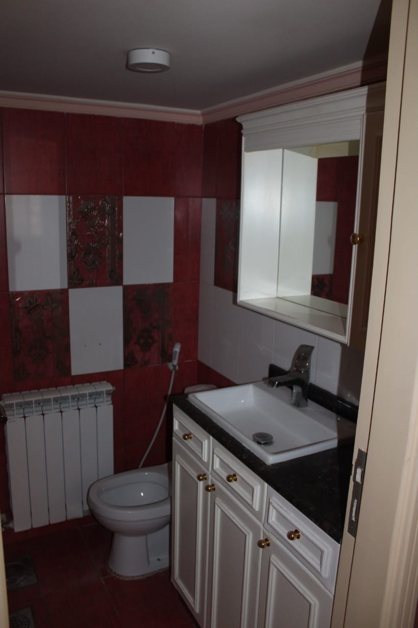 Villa for rent in Ain Aar - فيلا للإيجار في عين عار