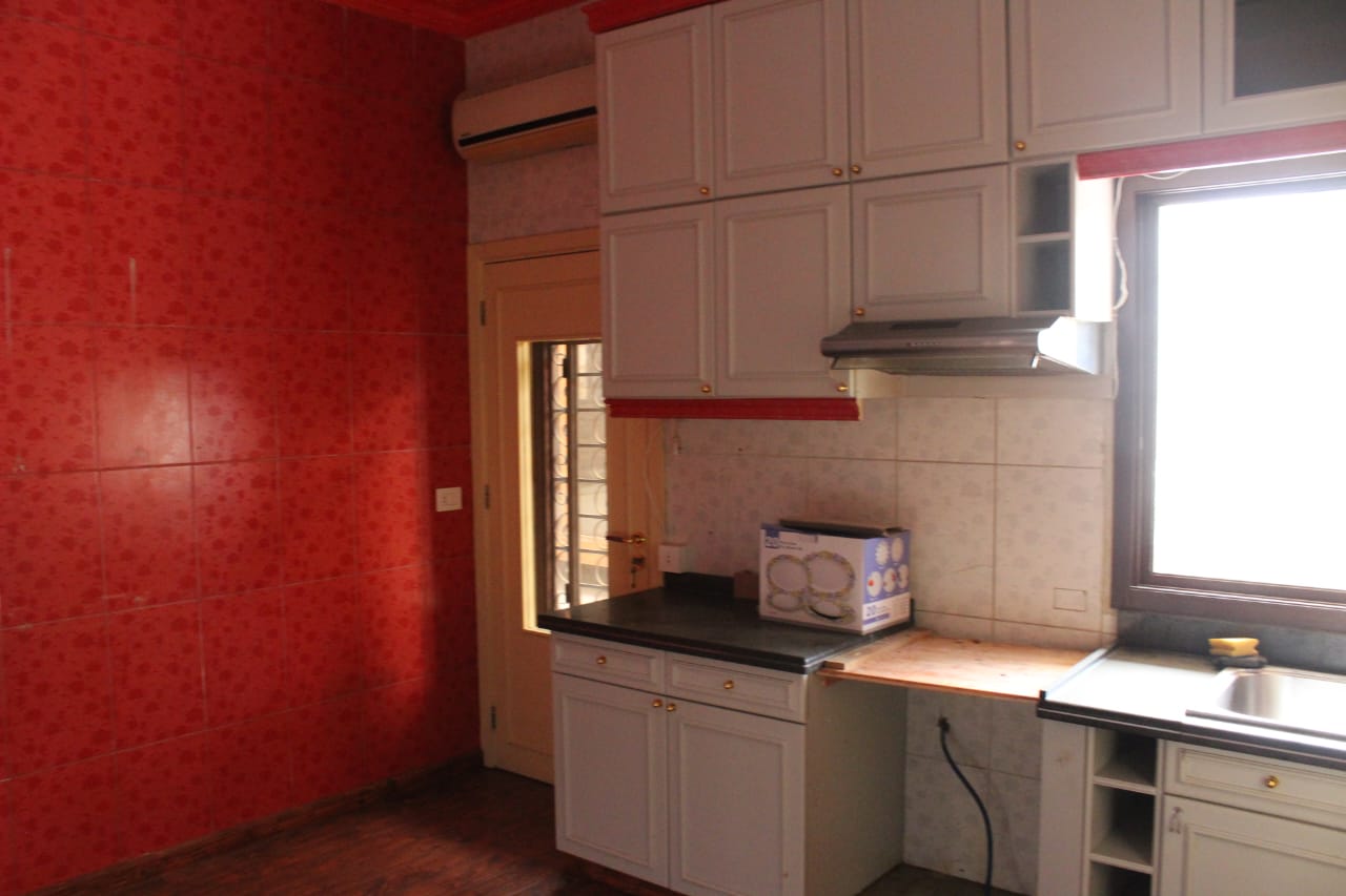 Villa for rent in Ain Aar - فيلا للإيجار في عين عار