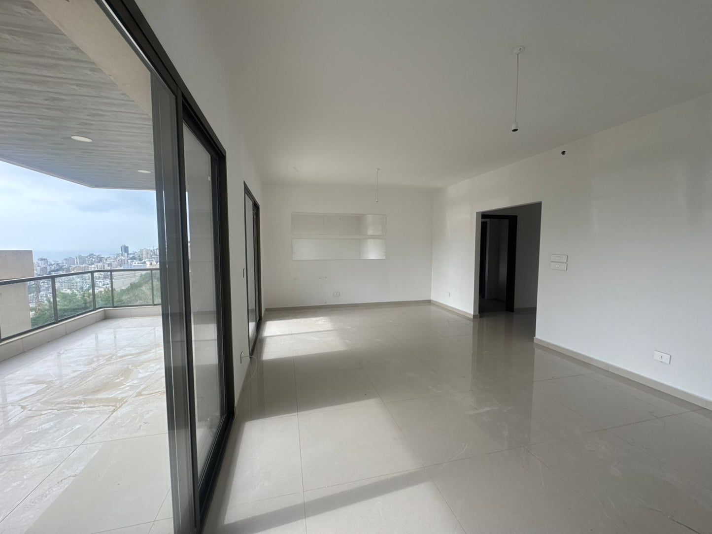 Apartment for sale in Bsalim - شقة للبيع في بصاليم