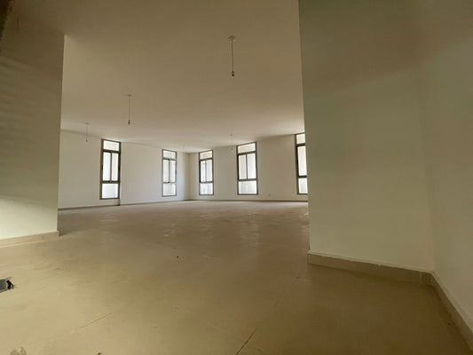 Office for sale in Amchit - مكتب للبيع في عمشيت