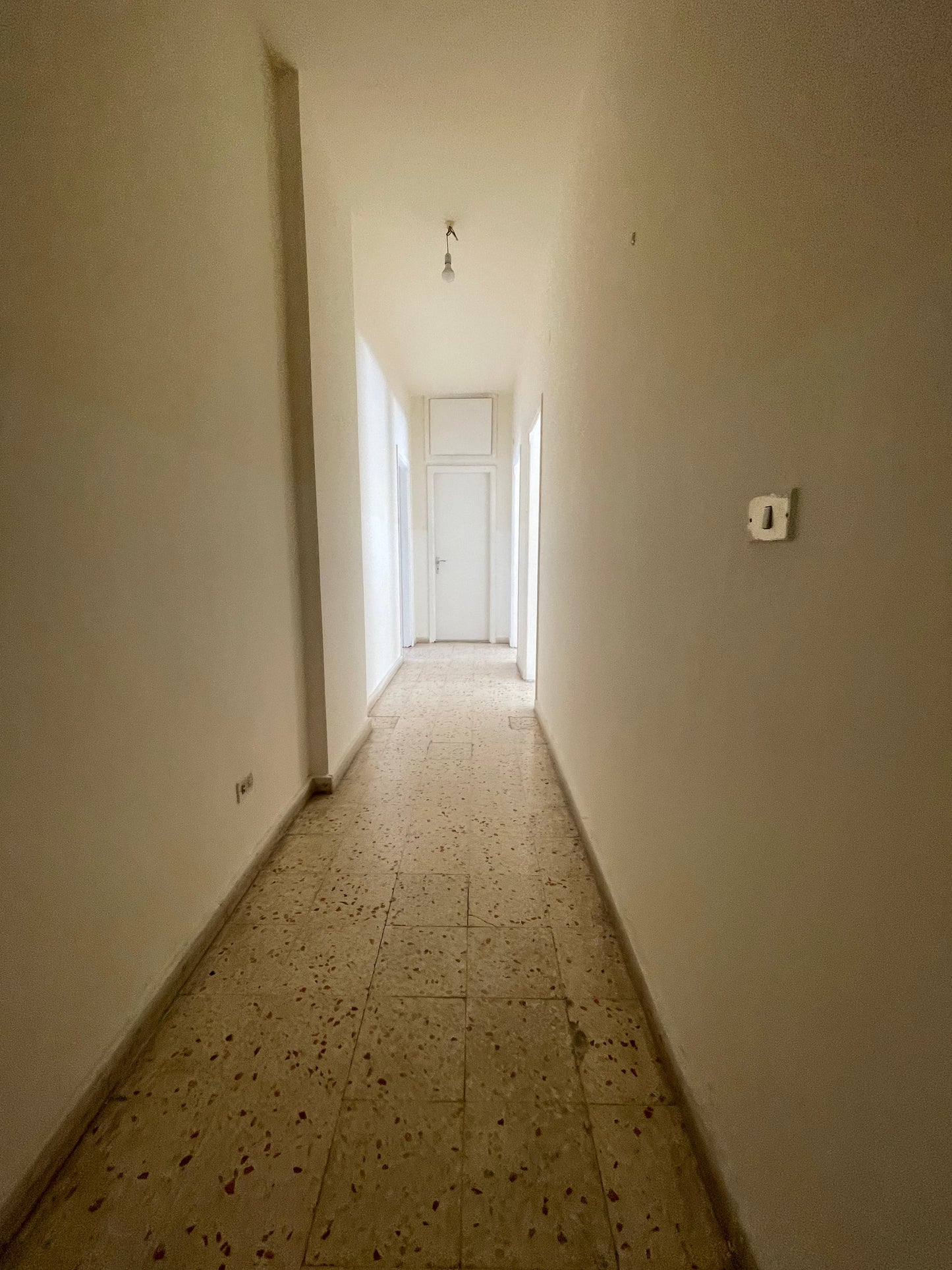 Apartment for rent in Rayfoun - شقة للإيجار في ريفون