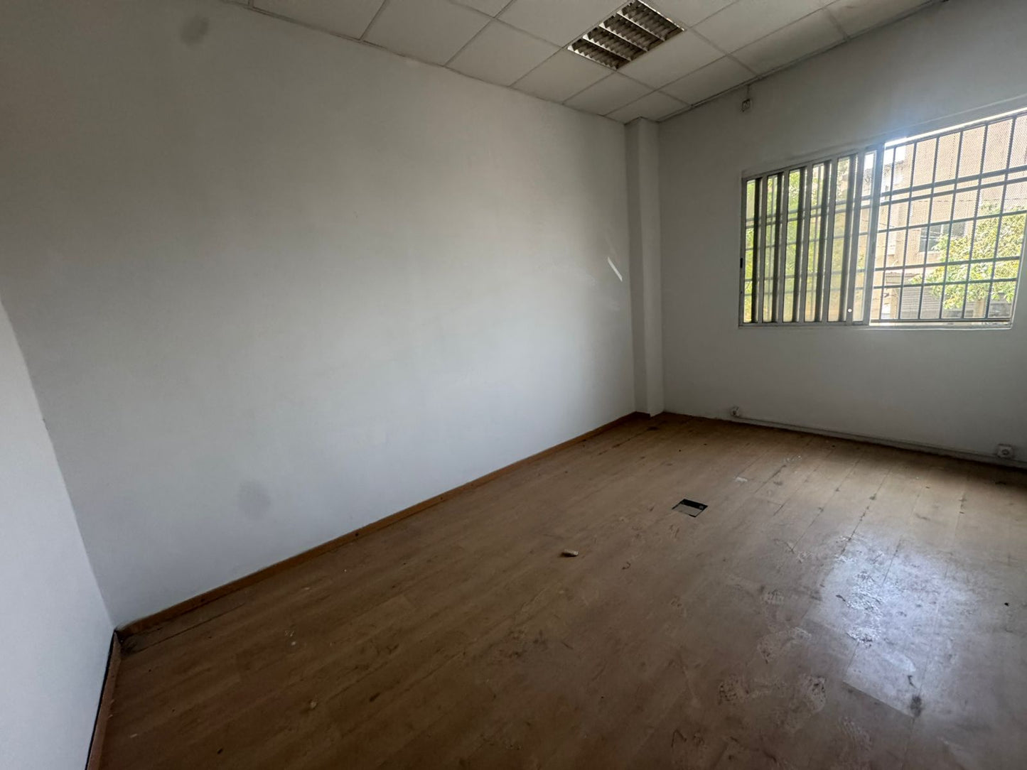 Depot for rent in Nahr El Mot - مستودع للإيجار في نهر الموت