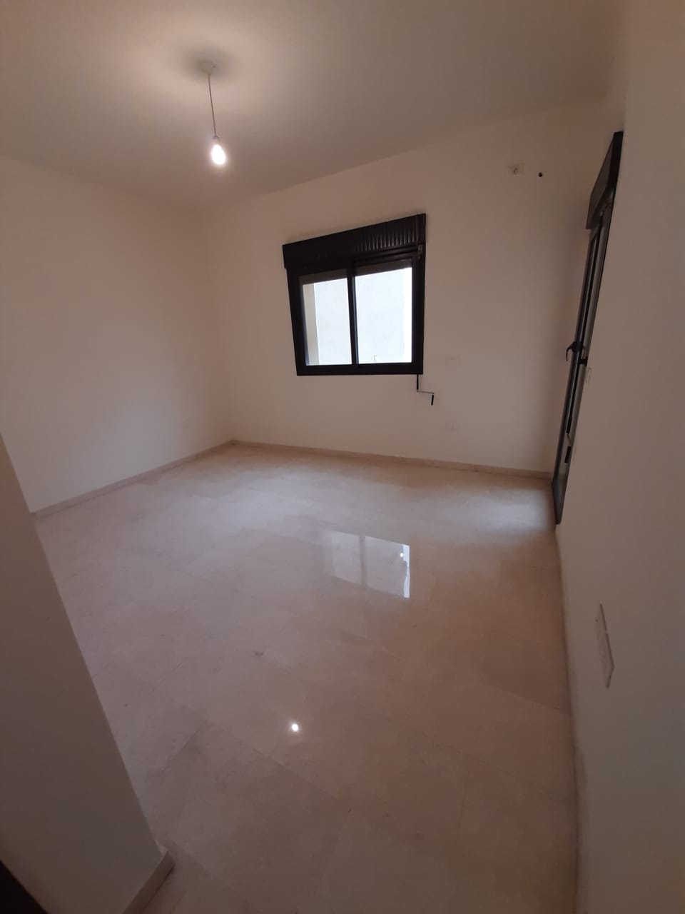 Apartment for sale in Ras El Nabeh - شقة للبيع في رأس النبع