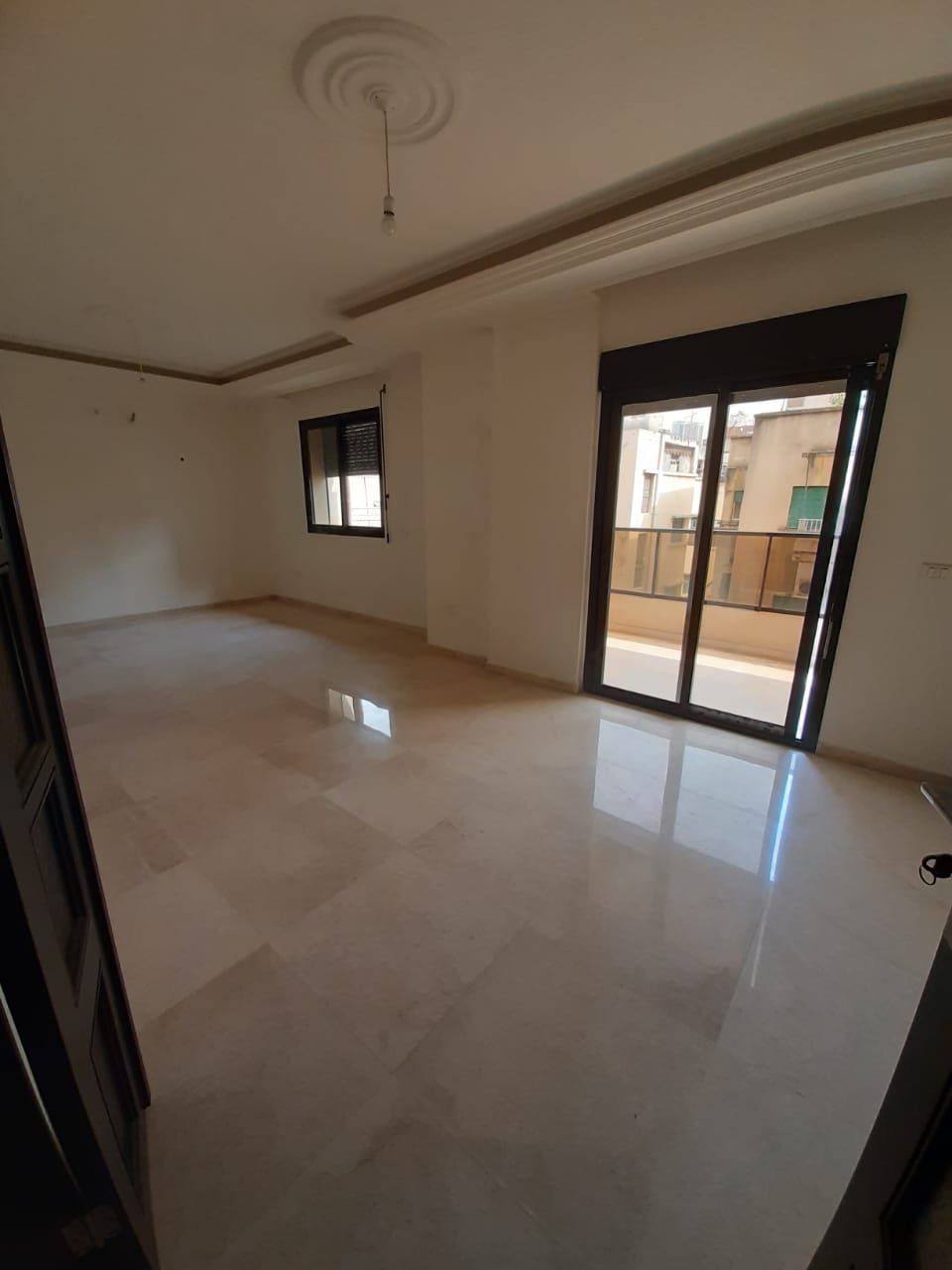 Apartment for sale in Ras El Nabeh - شقة للبيع في رأس النبع