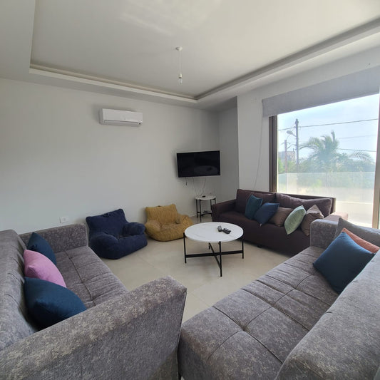 Apartment for rent in Amchit- شقة للإيجار في عمشيت