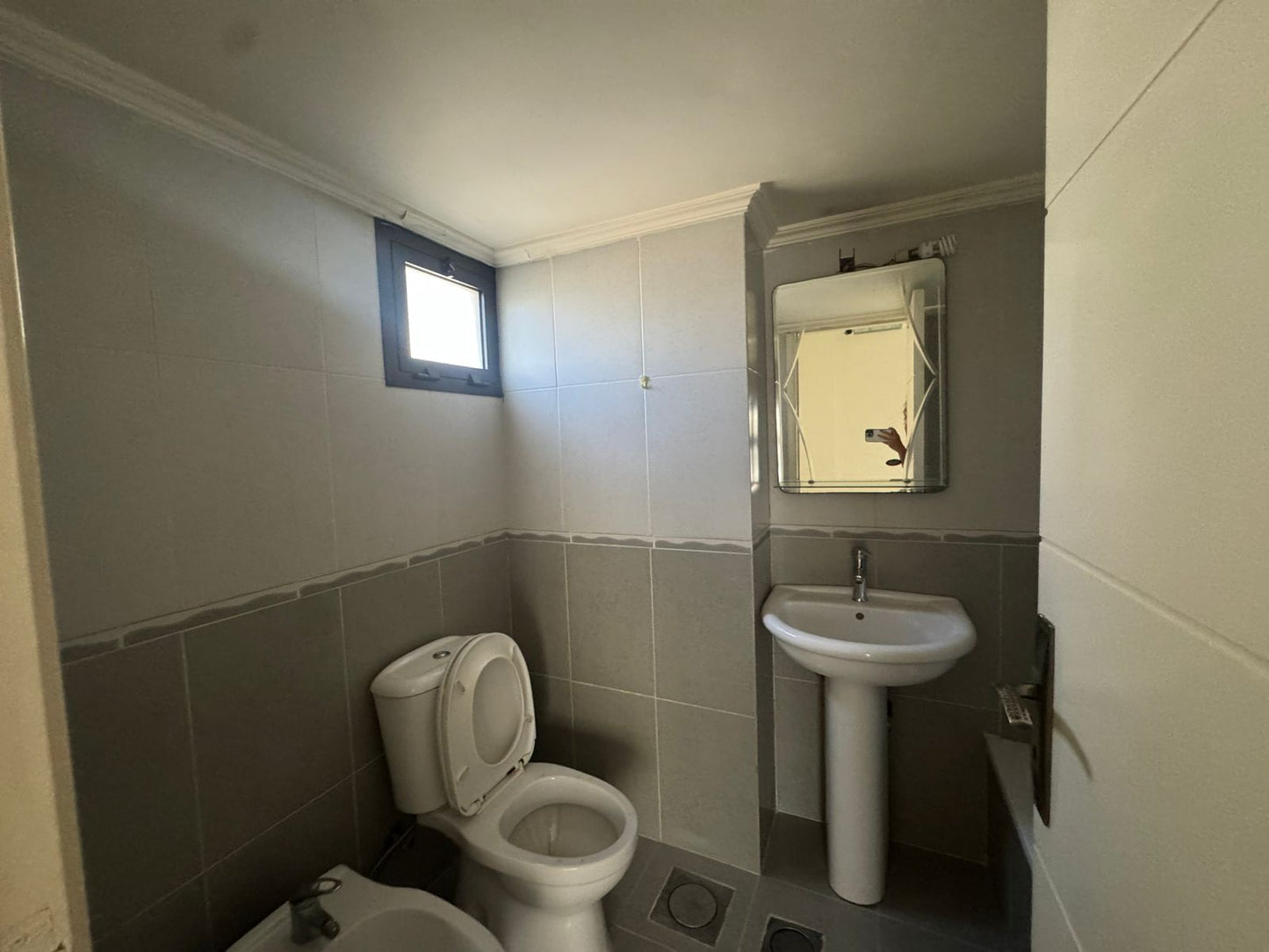 Apartment for sale in Dekweneh - شقة للبيع في الدكوانة