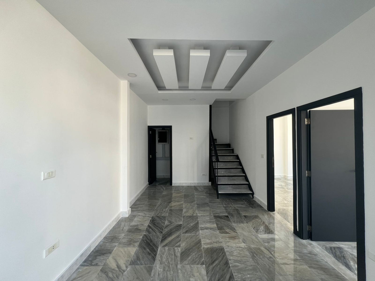 Store for rent in Zalka - محل للإيجار في الزلقا