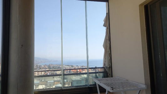 Apartment for rent in Amchit - شقة للإيجار في عمشيت GM124K