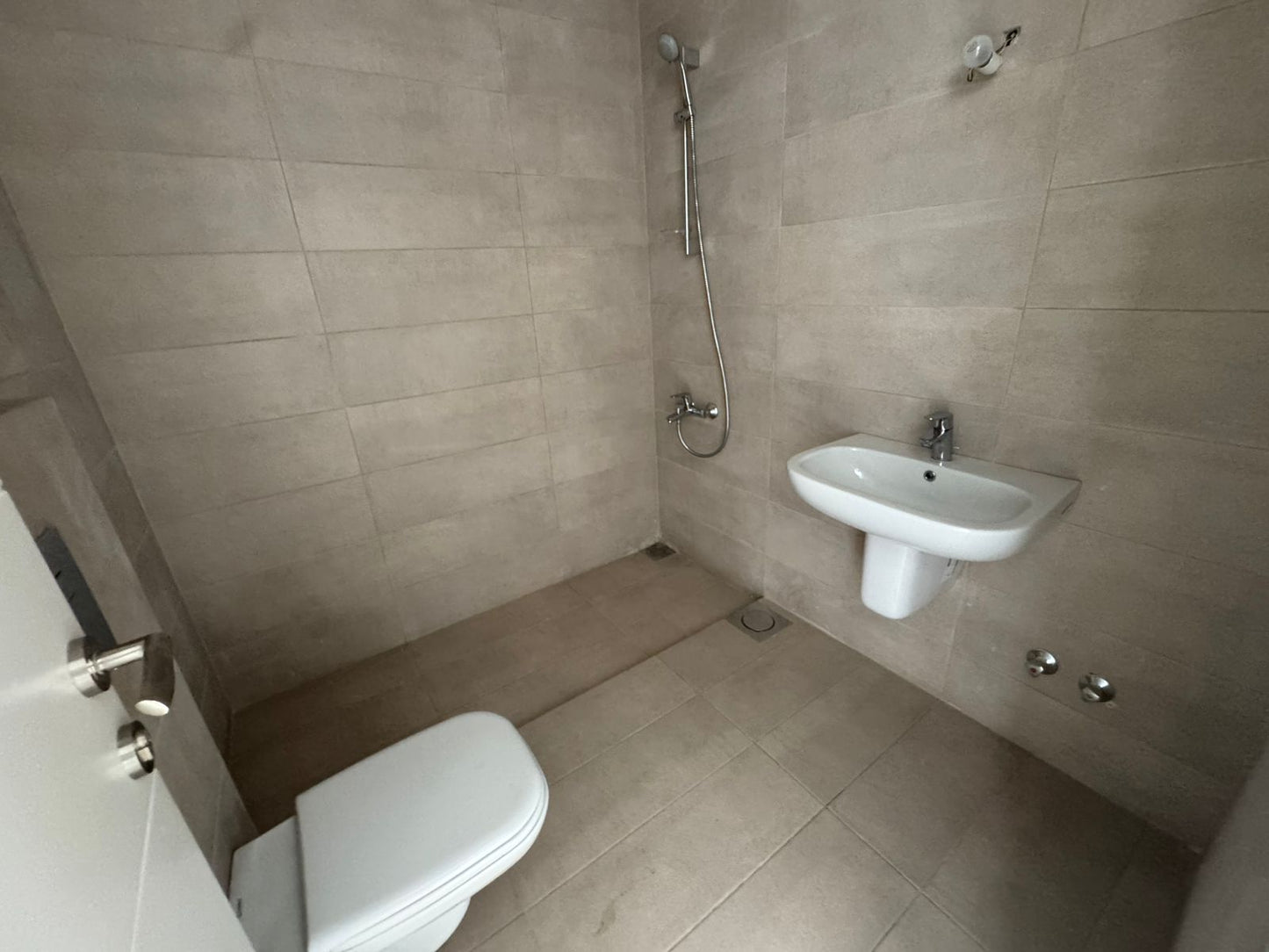 Apartment for sale in Bsalim - شقة للبيع في بصاليم