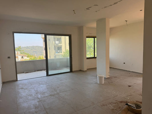 Apartment for sale in Jouret El Ballout - شقة للبيع في جورة البلوط