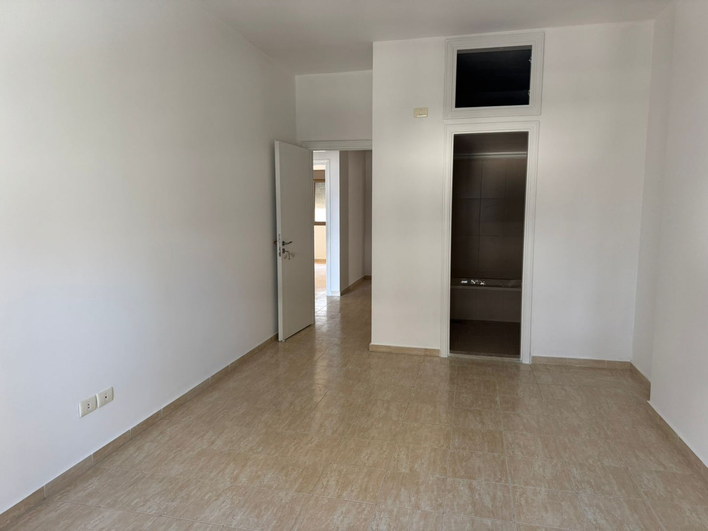 Apartment for sale in Dekweneh - شقة للبيع في دكوانة