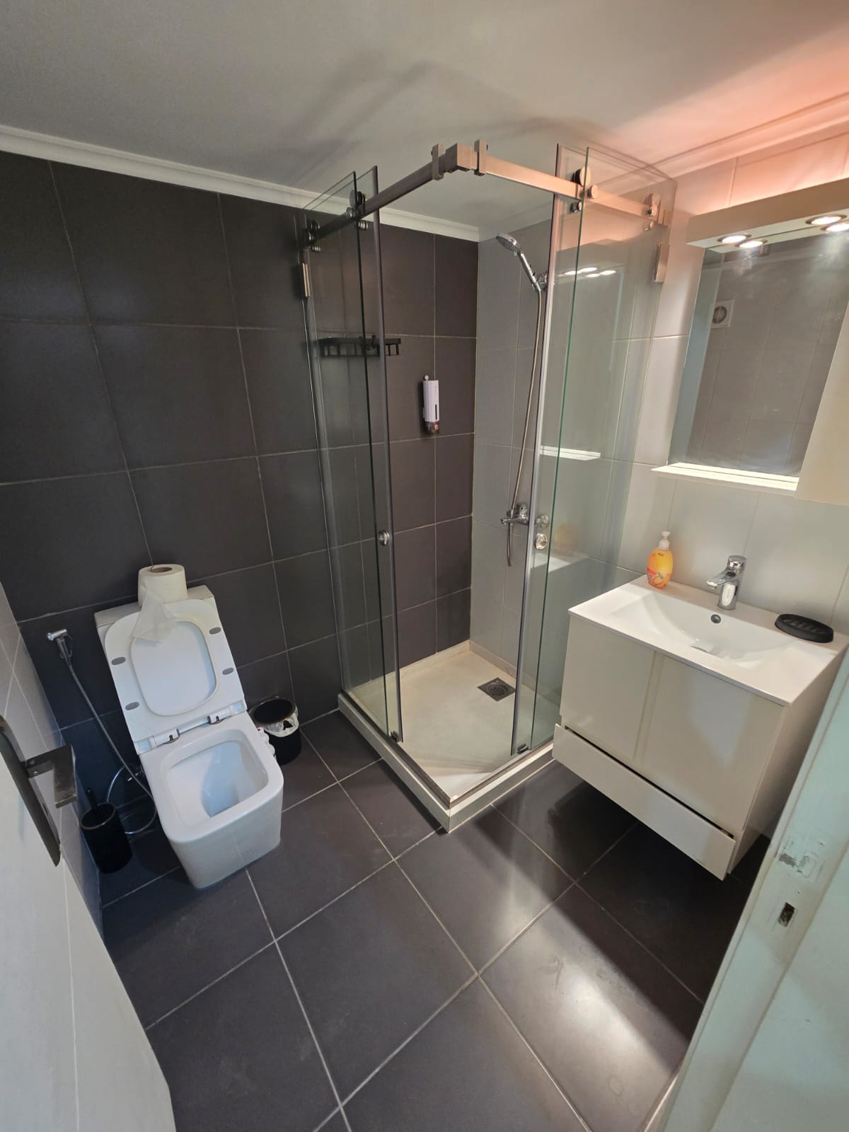 Apartment for rent in Batroun - شقة للإيجار في البترون