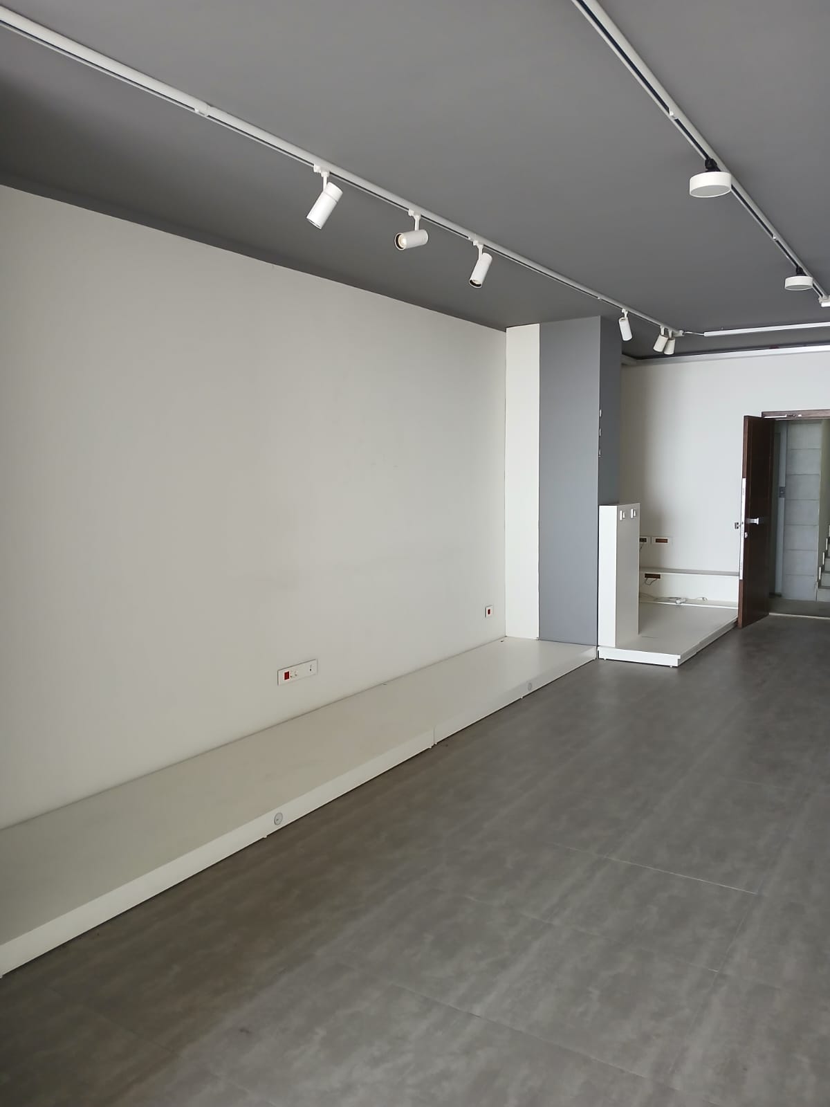 Office for rent in Beit El Chaar - مكتب للإيجار في بيت الشعار