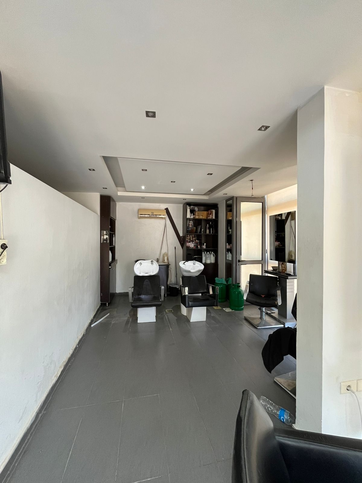 Shop for rent in Rabweh - محل للإيجار في الربوة