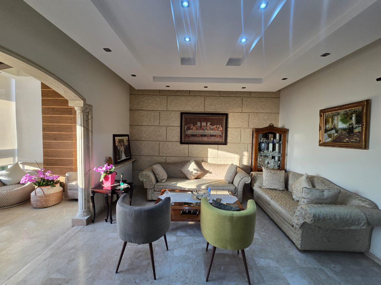 Apartment for sale in Tilal Ain Saadeh - شقة للبيع في تلال عين سعادة