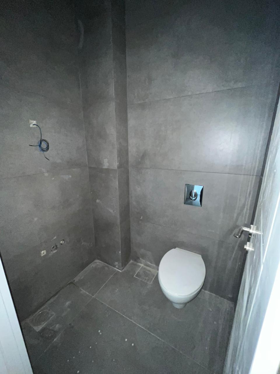 Office for rent in Antelias - مكتب للإيجار في أنطلياس