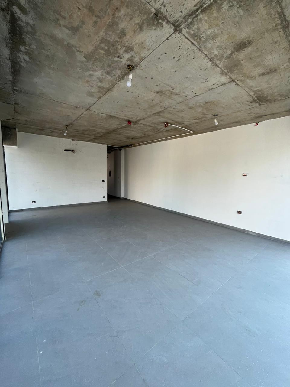 Office for rent in Antelias - مكتب للإيجار في أنطلياس