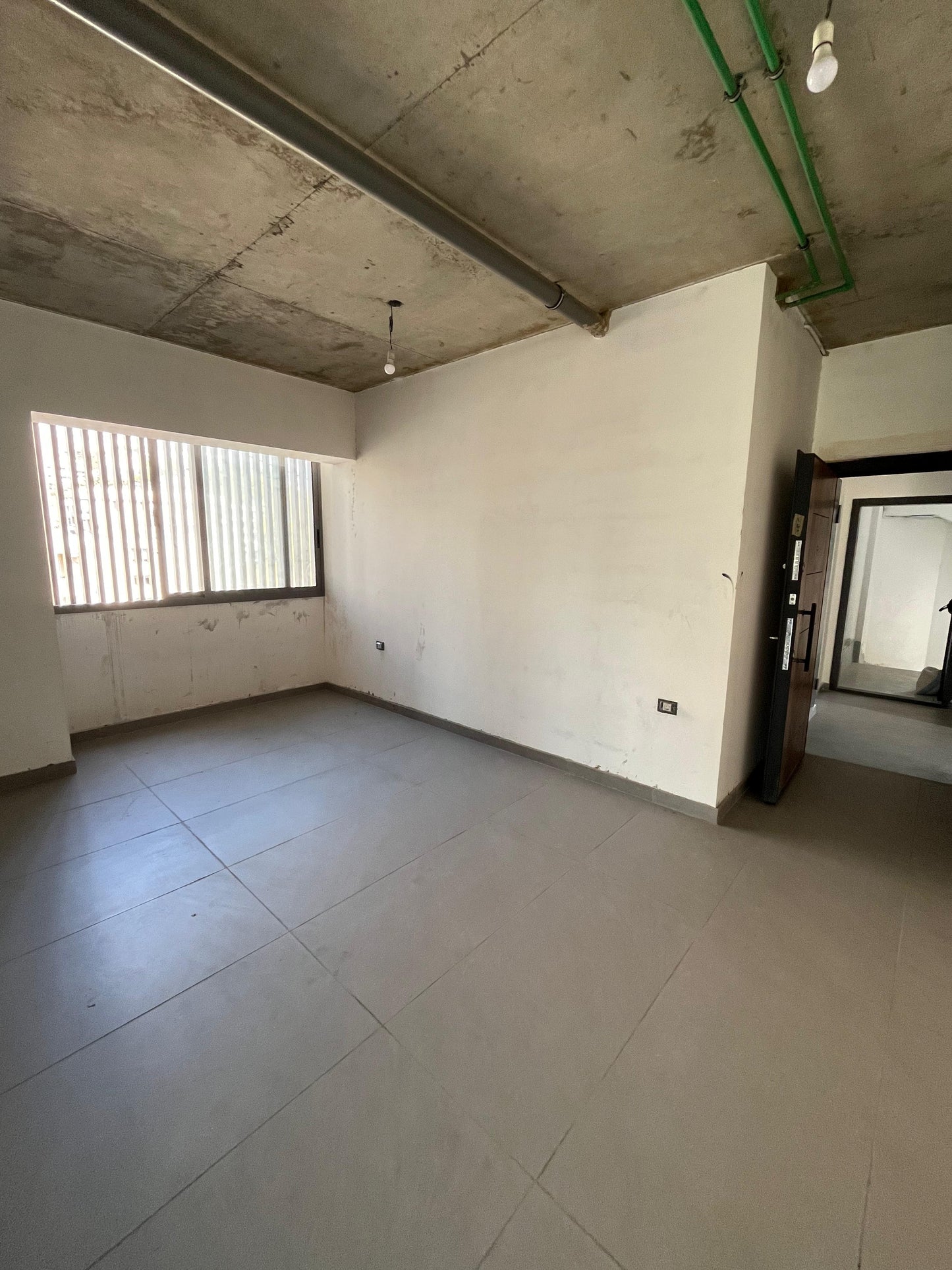 Office for rent in Antelias - مكتب للإيجار في أنطلياس