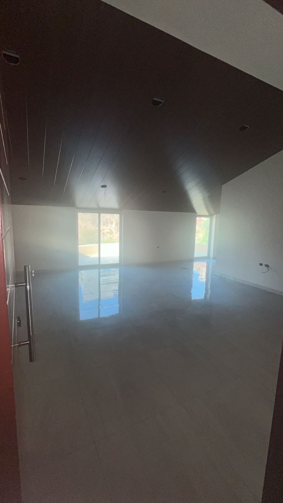 Apartment for sale in Khaldeh - شقة للبيع في خلدة