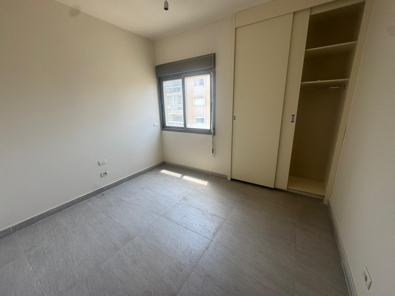 Apartment for sale in Jdeideh - شقة للبيع في الجديدة