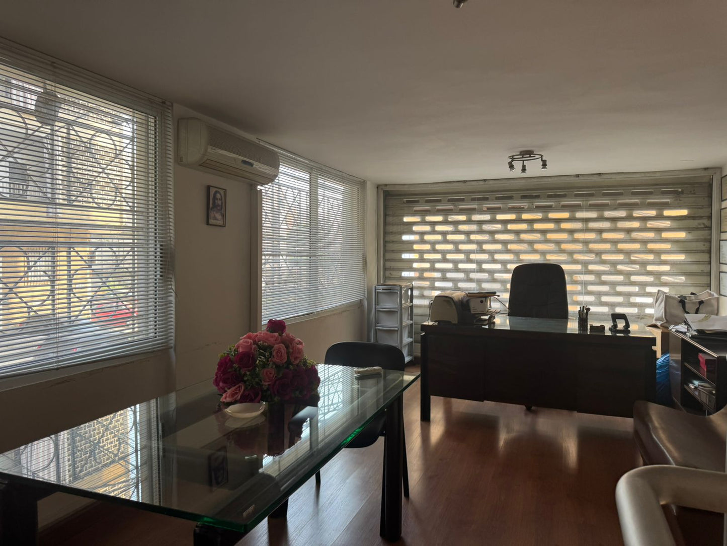 Shop for sale in Jdeideh - محل للبيع في الجديدة