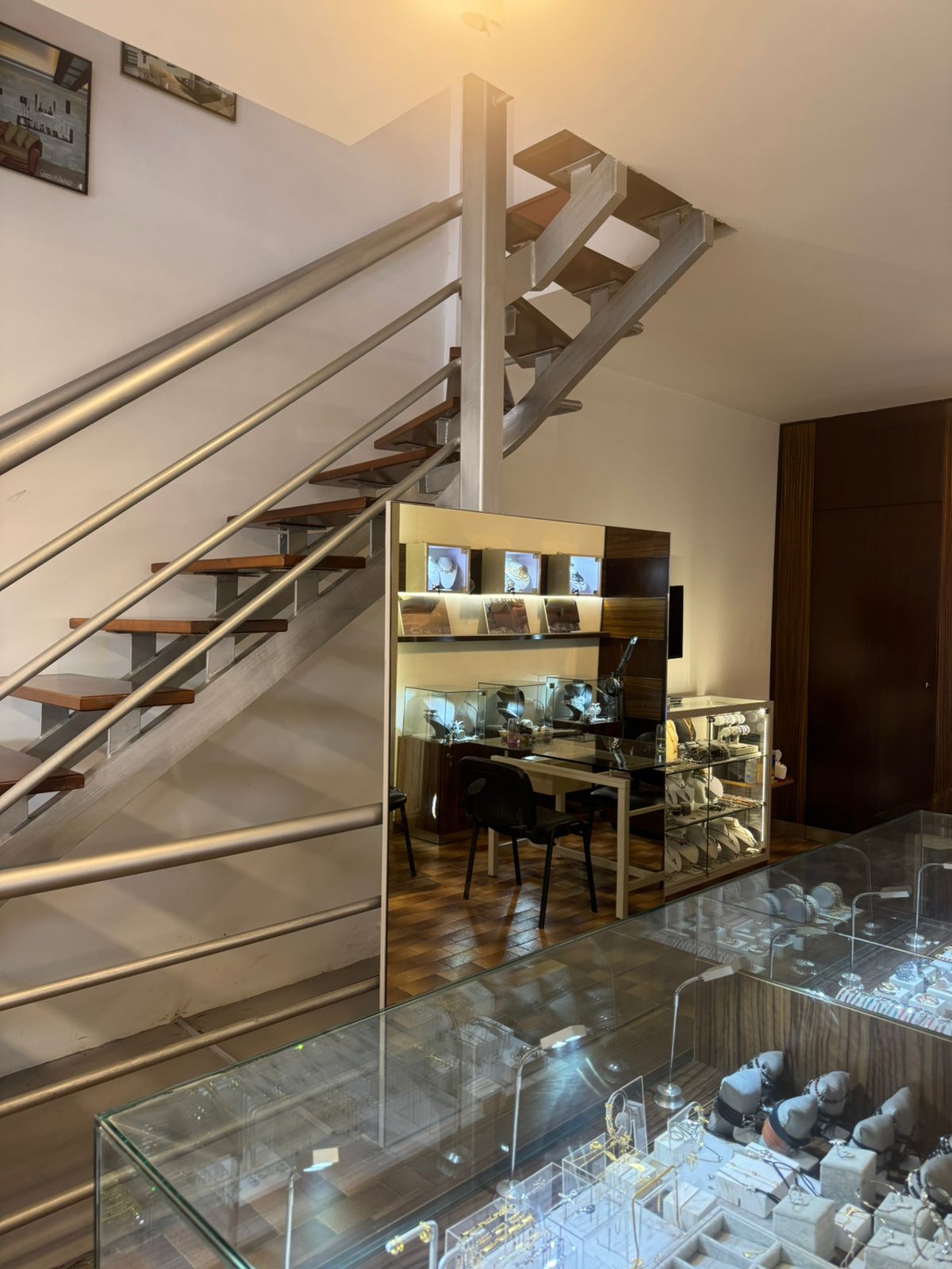 Shop for sale in Jdeideh - محل للبيع في الجديدة