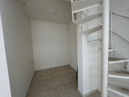 Shop for rent in Jdeideh - محل للإيجار في الجديدة