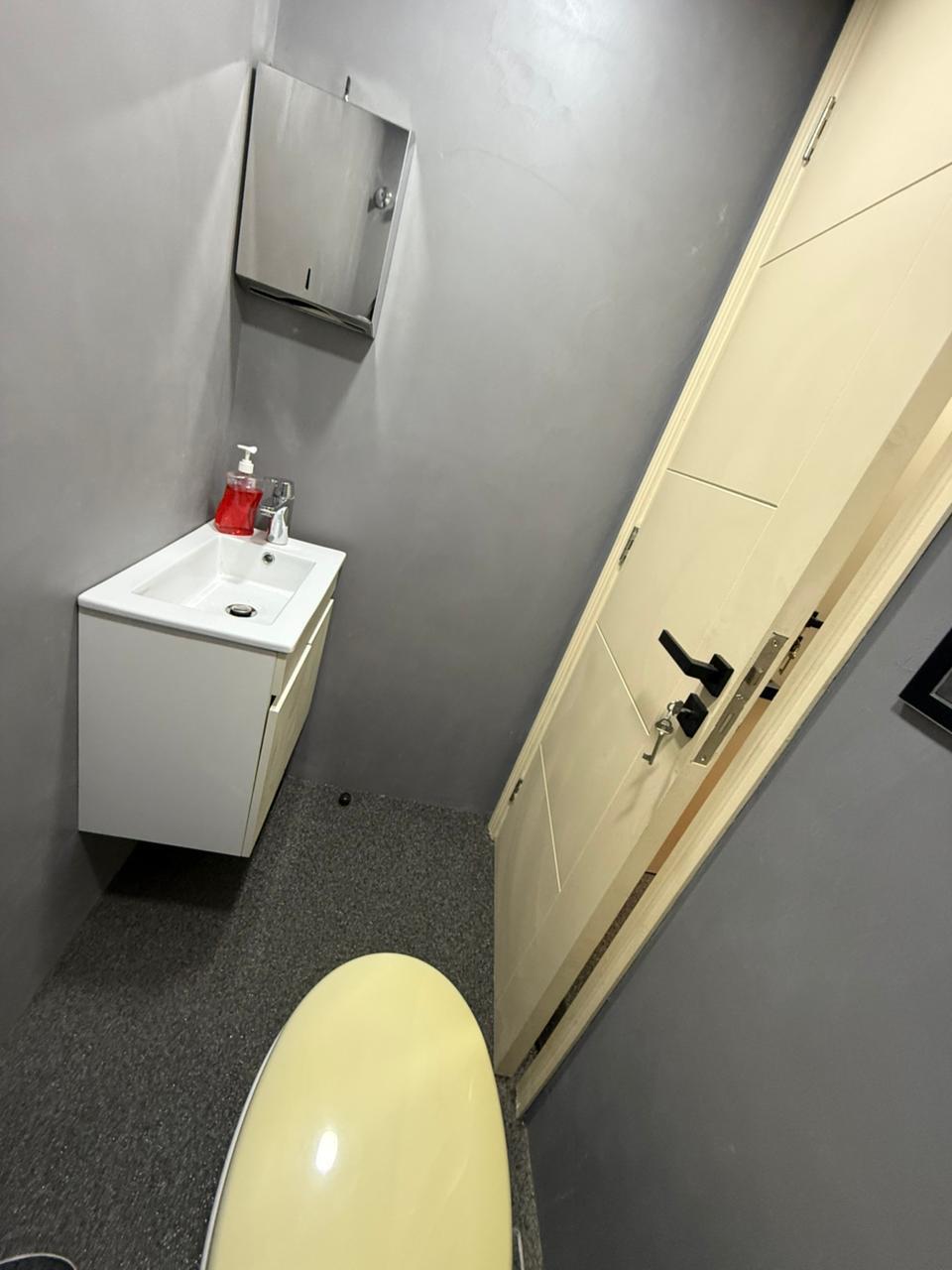 Office for rent in Dekweneh - مكتب للإيجار في الدكوانة