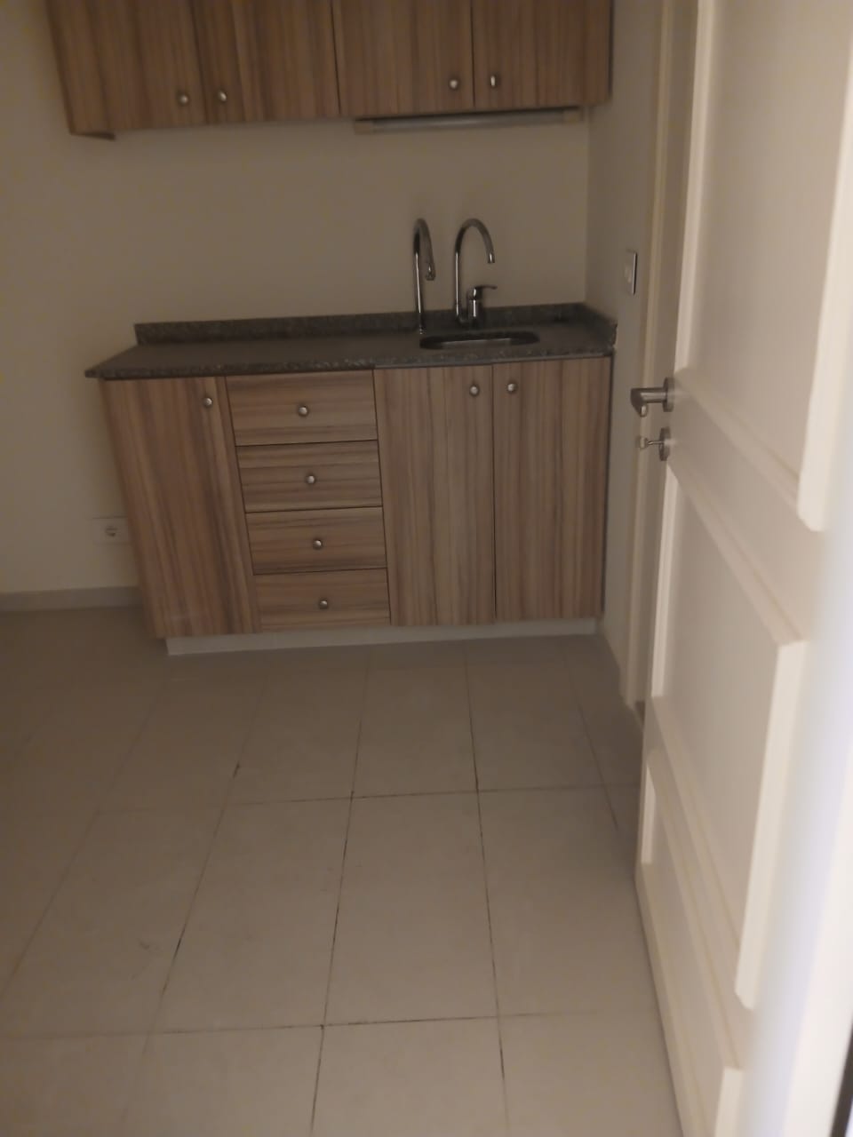 Office for sale in Jbeil - مكتب للبيع في جبيل