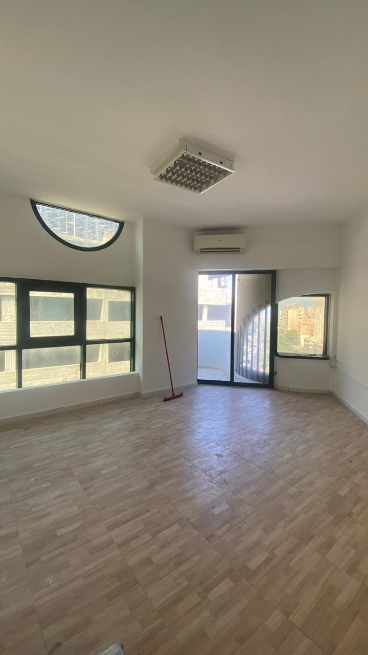 Office for sale in Tripoli - مكتب للبيع في طرابلس
