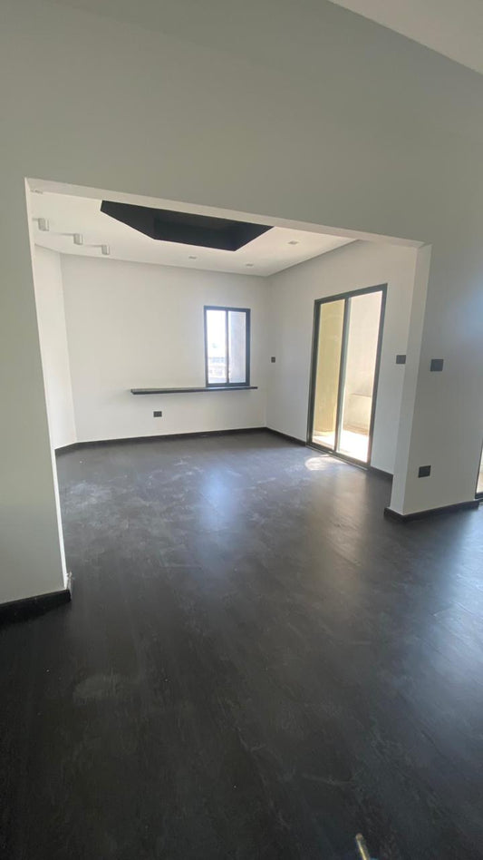 Office for sale in Tripoli - مكتب للبيع في طرابلس