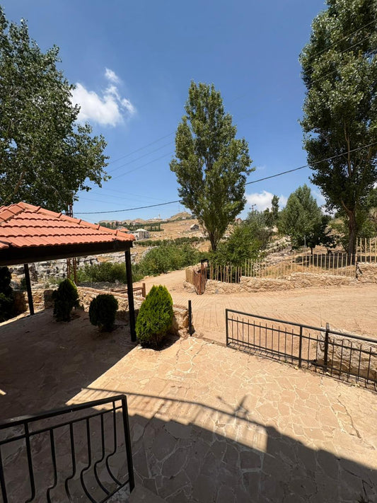 Compound for sale in Laklouk - مجمع للبيع في اللقلوق