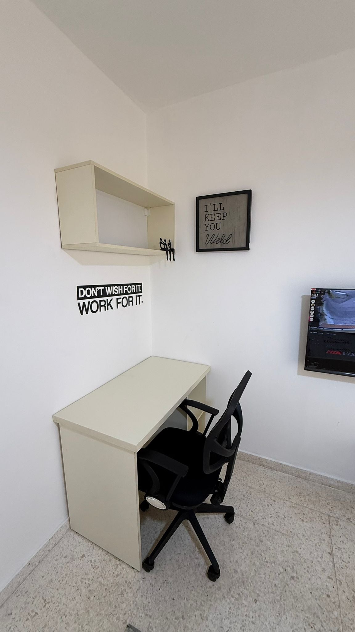 Dorm for rent in Jbeil - غرفة سكن للإيجار في جبيل