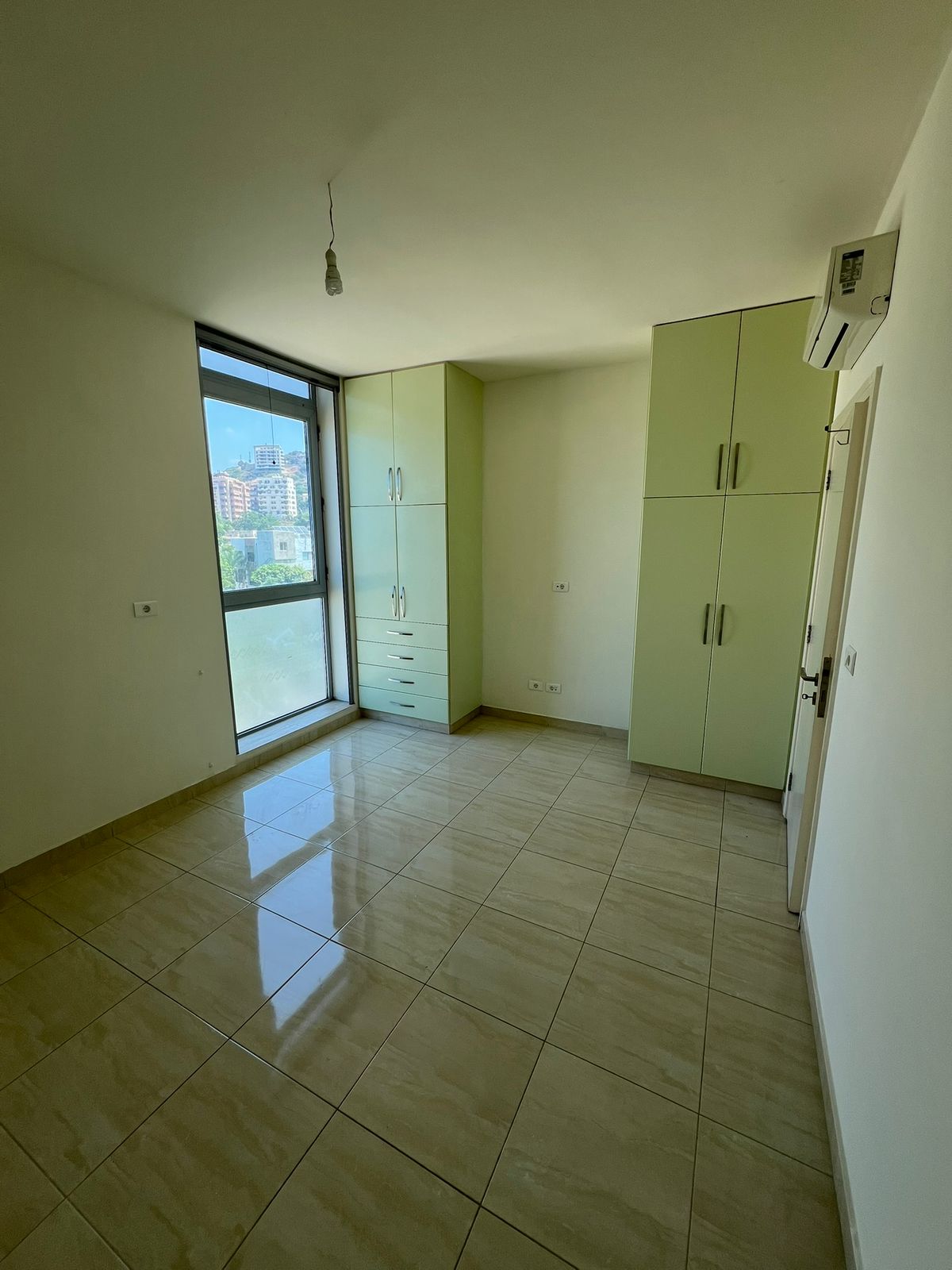 Apartment for rent in Jbeil - شقة للإيجار في جبيل GM114RA