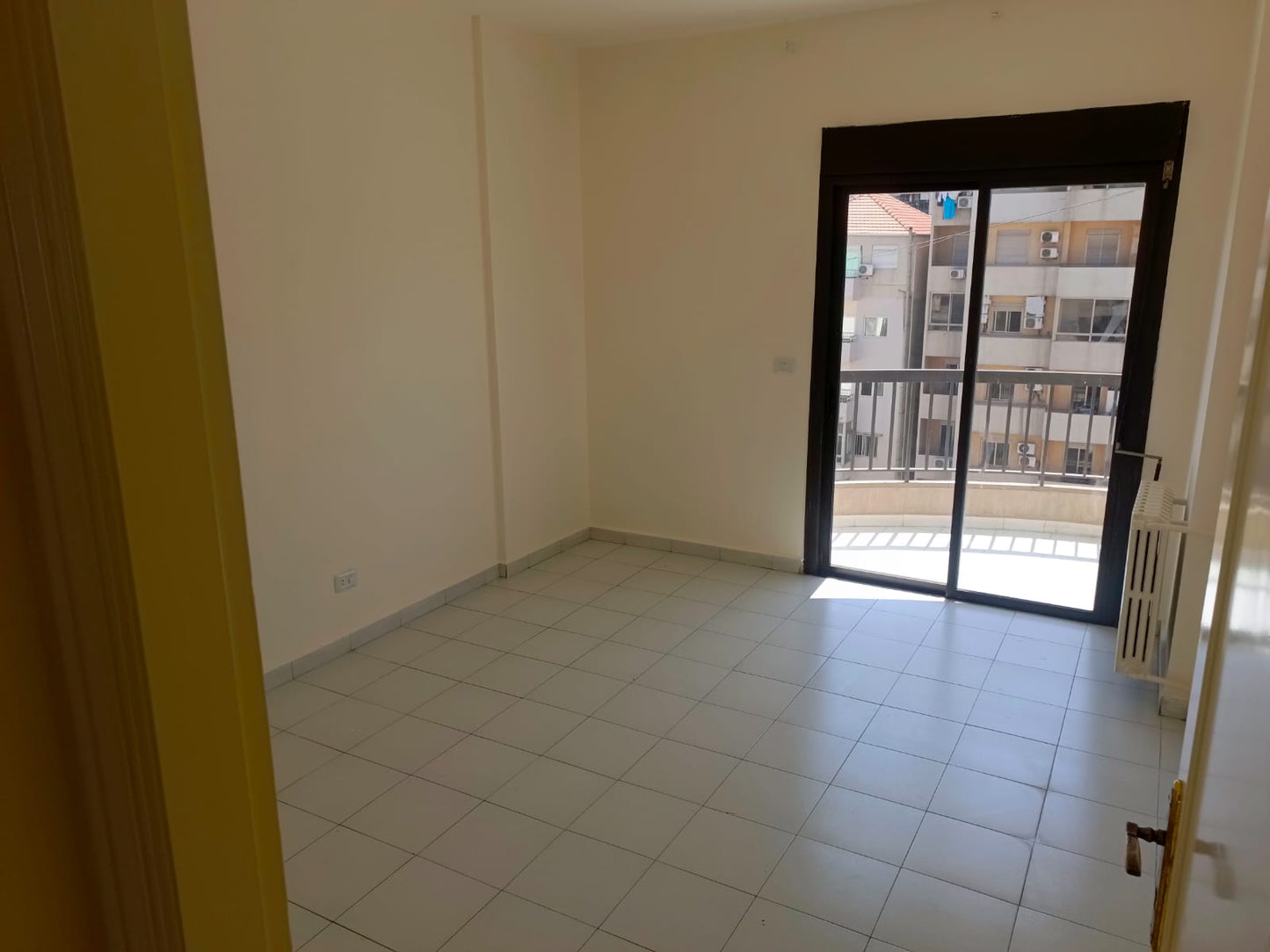 Apartment for rent in Jdeideh - شقة للإيجار في جديدة
