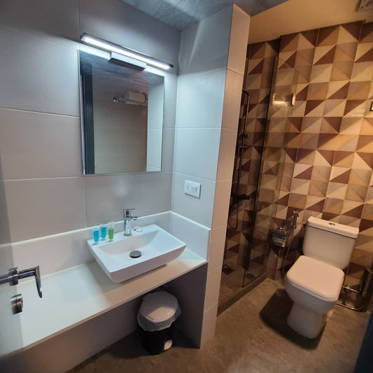 Chalet for rent in Monsef - شاليه للإيجار في المنصف GM129G