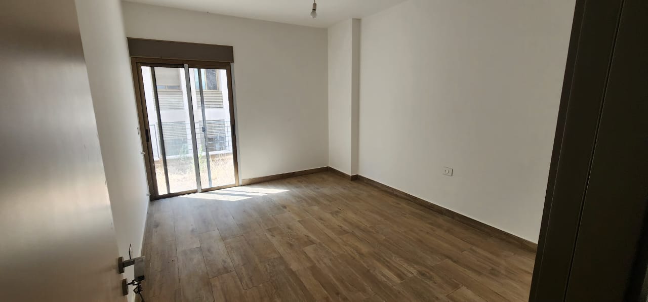 Apartment for sale in Aylout-Mansourieh - شقة للبيع في عيلوت-المنصورية GM108AJ