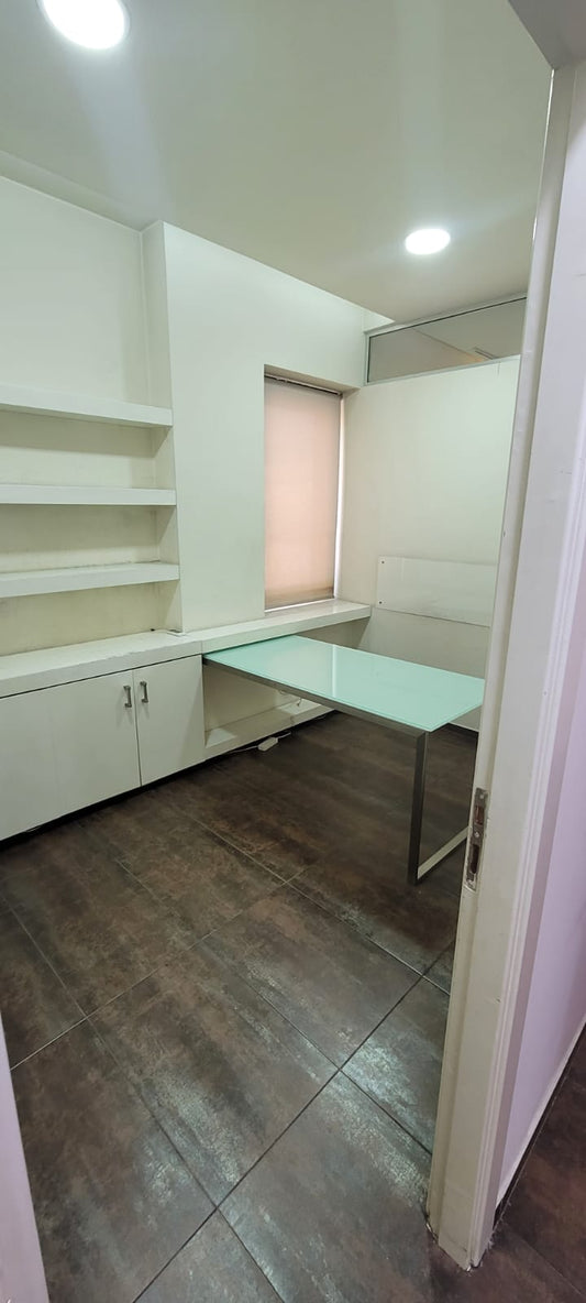 Office for rent in Sin El Fil - مكتب للإيجار في سن الفيل GM312R