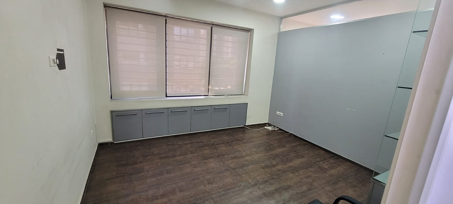Office for rent in Sin El Fil - مكتب للإيجار في سن الفيل GM312R