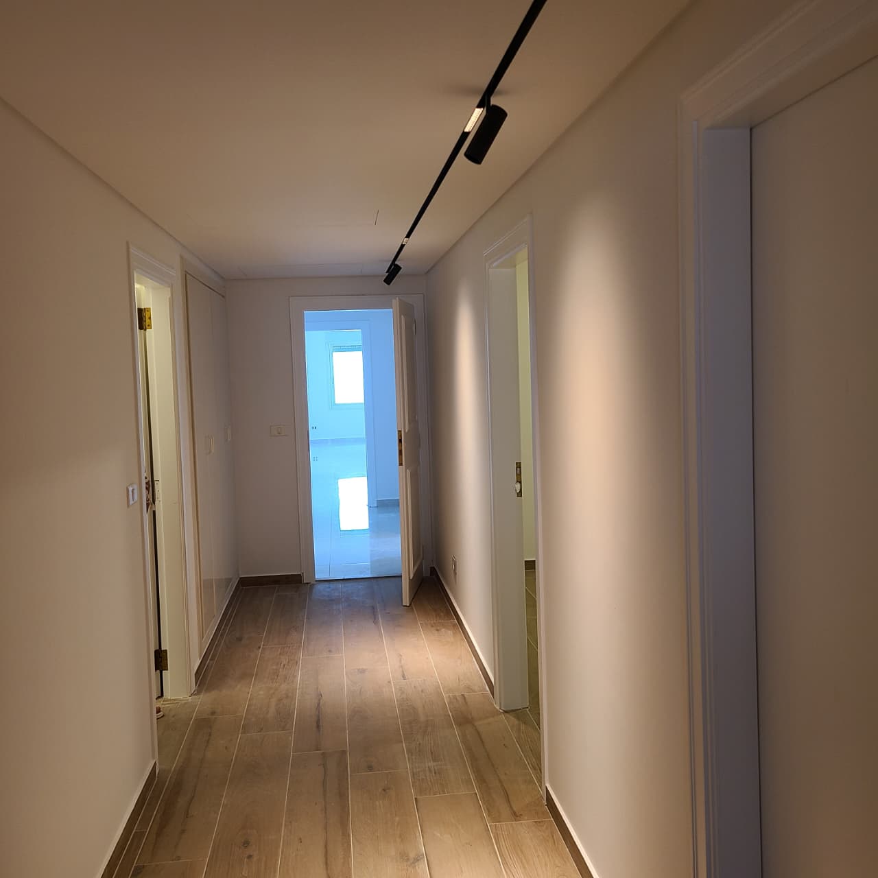 Apartment for sale in Kfarhbab - شقة للبيع في كفرحباب