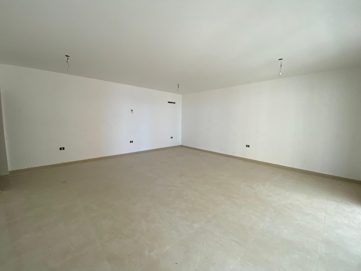 Apartment for sale in Ghadir - شقة للبيع في غادير